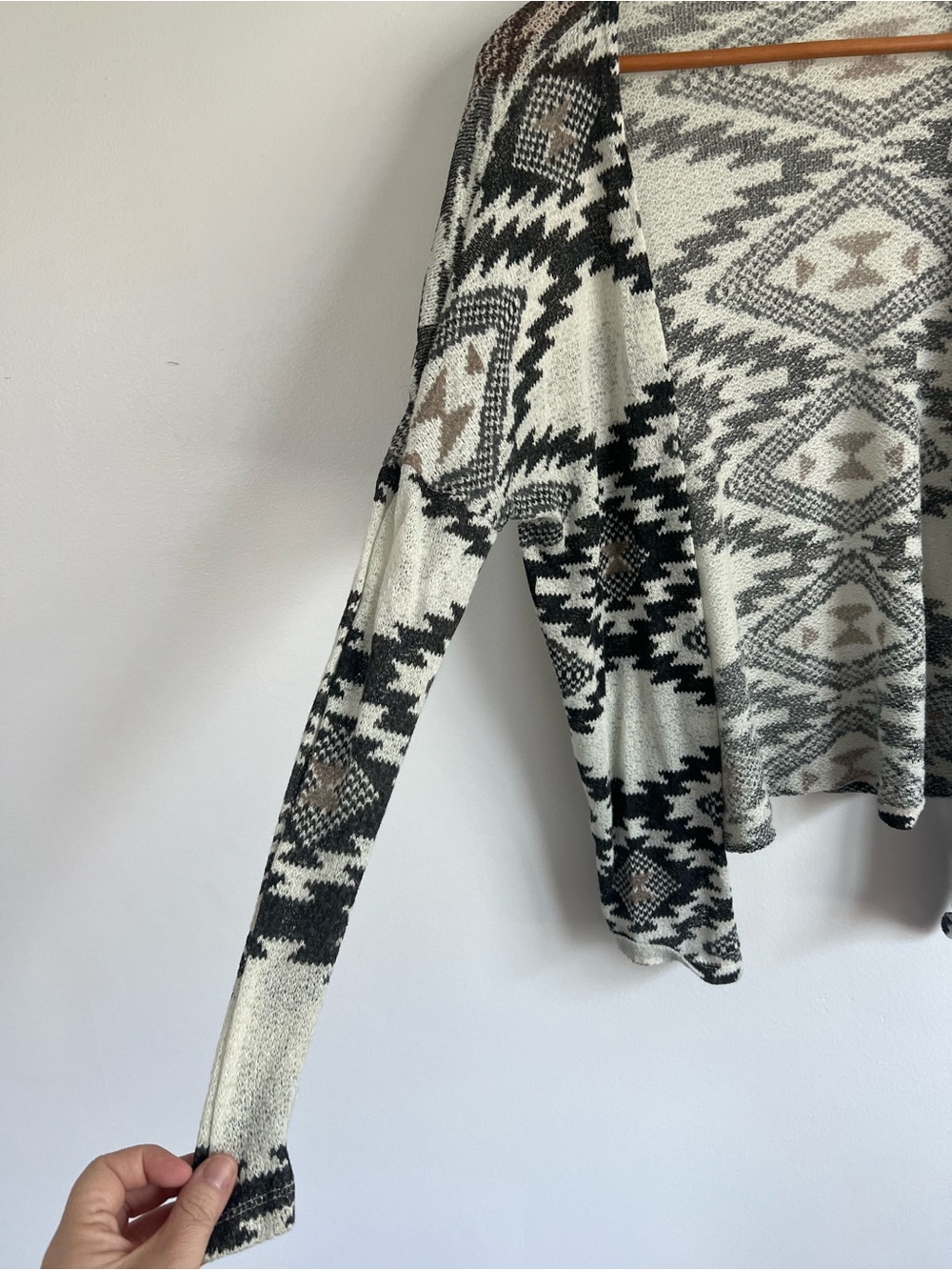 Freshman Aztec Pattern Cardigan - Picture 2 of 7